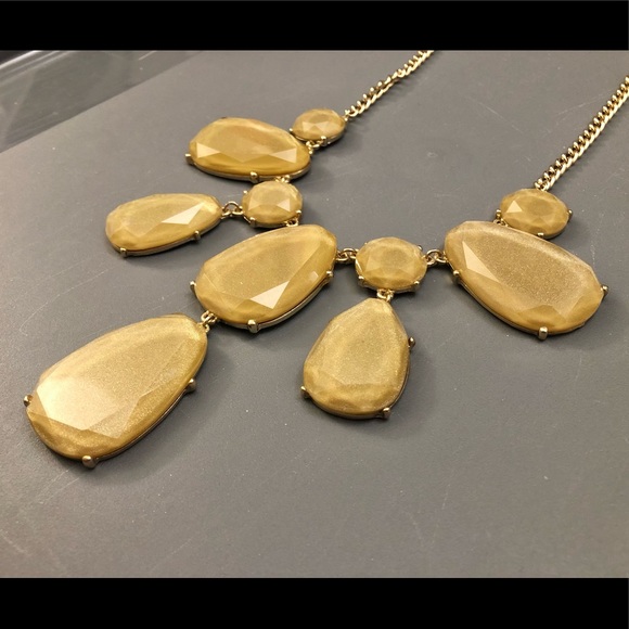 💜 2/$25 NWOT Aldo Bauble Necklace (Gold) - Picture 3 of 9